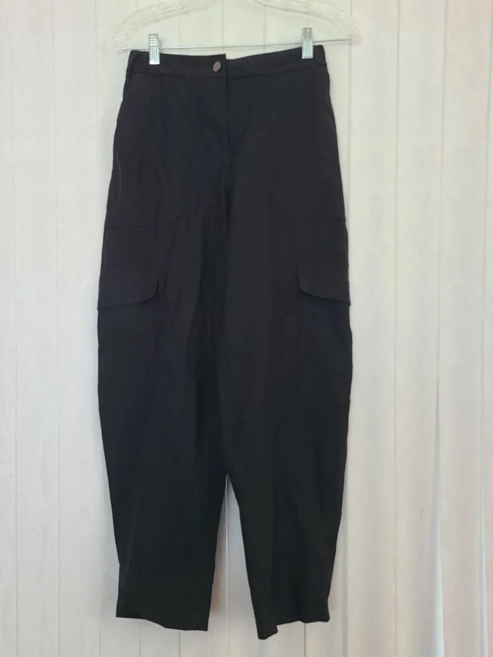 Lululemon Womens Sz 26 Black Light Utilitech Cargo Pocket High Rise Tapered Pant